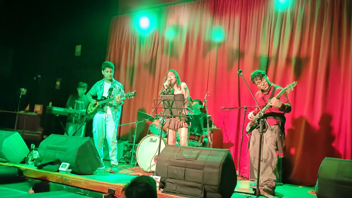Strak Zone en el escenario